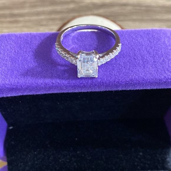 2Ct Emerald Cut GRA Moissanite Ring 18KGP S925 NEW - Picture 9 of 15